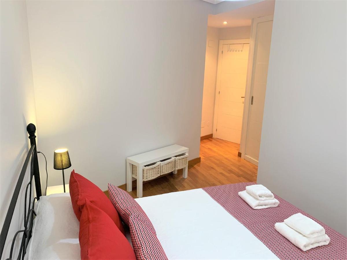 Apartamento La Losa Apartment Овиедо Екстериор снимка